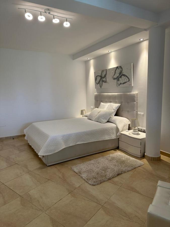 Villa President Cosmos Playa de Muro  Exteriör bild
